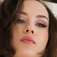 Natasha Roik Meztelen
