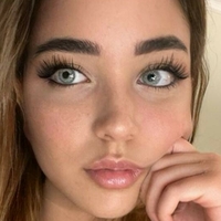 Natasha Snyder Meztelen