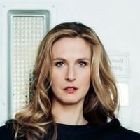 Nathalie Schott Meztelen