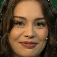 NatTea Meztelen