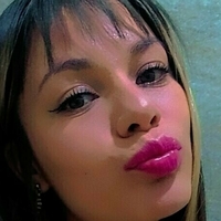 nayiiqueen Meztelen