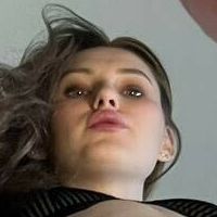 Nelly Giantess Meztelen