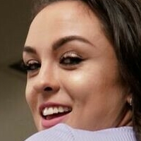 Nicole Sage Meztelen