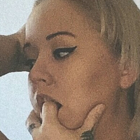 Nikkiwaters Meztelen