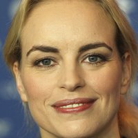 Nina Hoss Meztelen