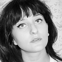 Nina Ljeti Meztelen