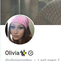 Oiviaromley Meztelen