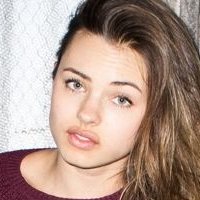 Olivia Frischer Meztelen