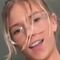 Oliviahansley Meztelen
