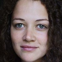 Oona-Devi Liebich Meztelen
