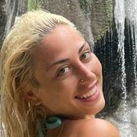 Paula Dinamicah Meztelen