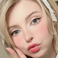 PeachMilky Meztelen