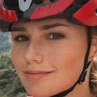 Puck Moonen Meztelen