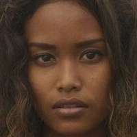 Putri Meztelen
