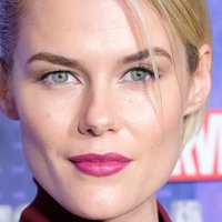 Rachael Taylor Meztelen