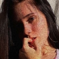 Rebeca Yael Meztelen