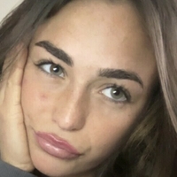 Reisse Aston Belle Meztelen