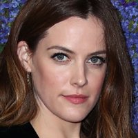 Riley Keough Meztelen