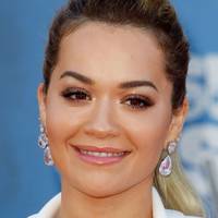 Rita Ora Meztelen