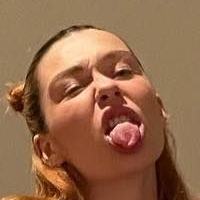 Roberta Damian Meztelen