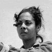 Rosalind Miles Meztelen