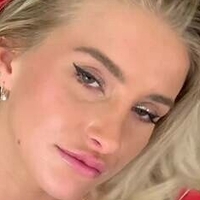 Rose.Sharen Meztelen