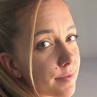 rosieposiebtn Meztelen