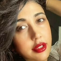 Ruchiraj Meztelen