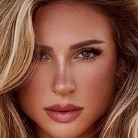 Ryann Murphy Meztelen