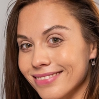 Sabrisse Meztelen