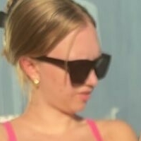 saigeleander Meztelen