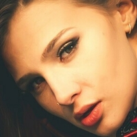 Sam Holly Meztelen