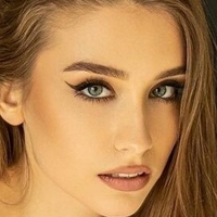 Sandra Hachula Meztelen