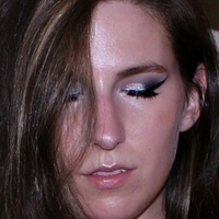 Sarah Ashley V Meztelen