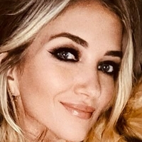 Sarah Darling Meztelen
