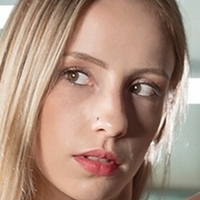 sarah_hh_00 Meztelen