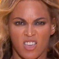 Sasha Fierce Meztelen