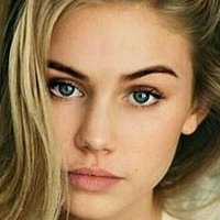 Scarlett Leithold Meztelen