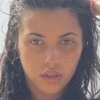 Serena Sula Meztelen