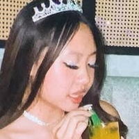 Serina Xiong Meztelen