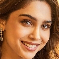Sharvari Meztelen