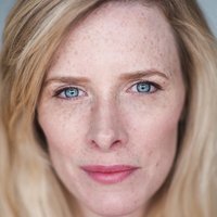 Shauna MacDonald Meztelen