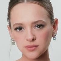 Shira Haas Meztelen