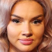 Shirin David Meztelen