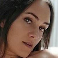 Sky Bruni Meztelen