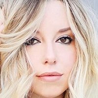 Skyler Shaye Meztelen