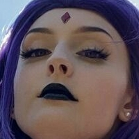 Soggyalien Meztelen