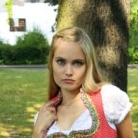 Sonja Bertram Meztelen