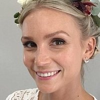 Sophie Hensser Meztelen