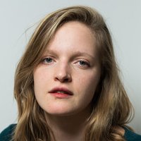 Sophie Traub Meztelen